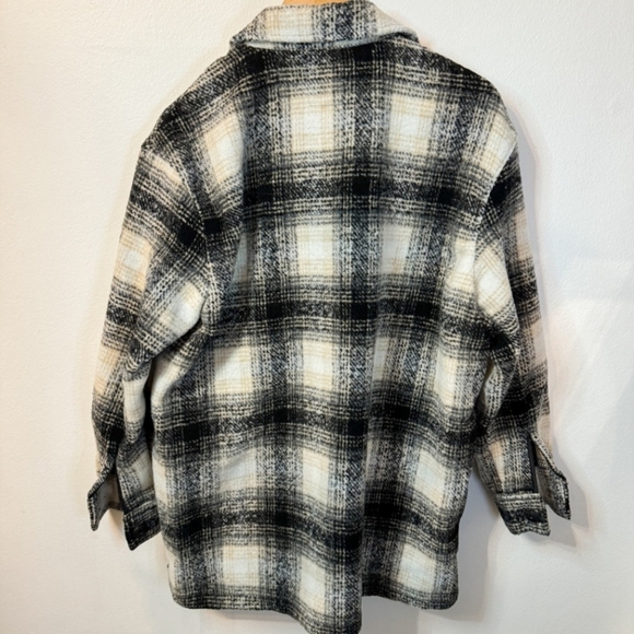 NWT Only Shacket checkered/ plaid - Picture 3 of 5